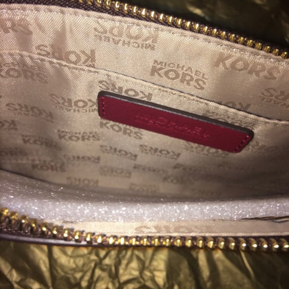 Michael Kors Wristlet - Picture 4 of 6